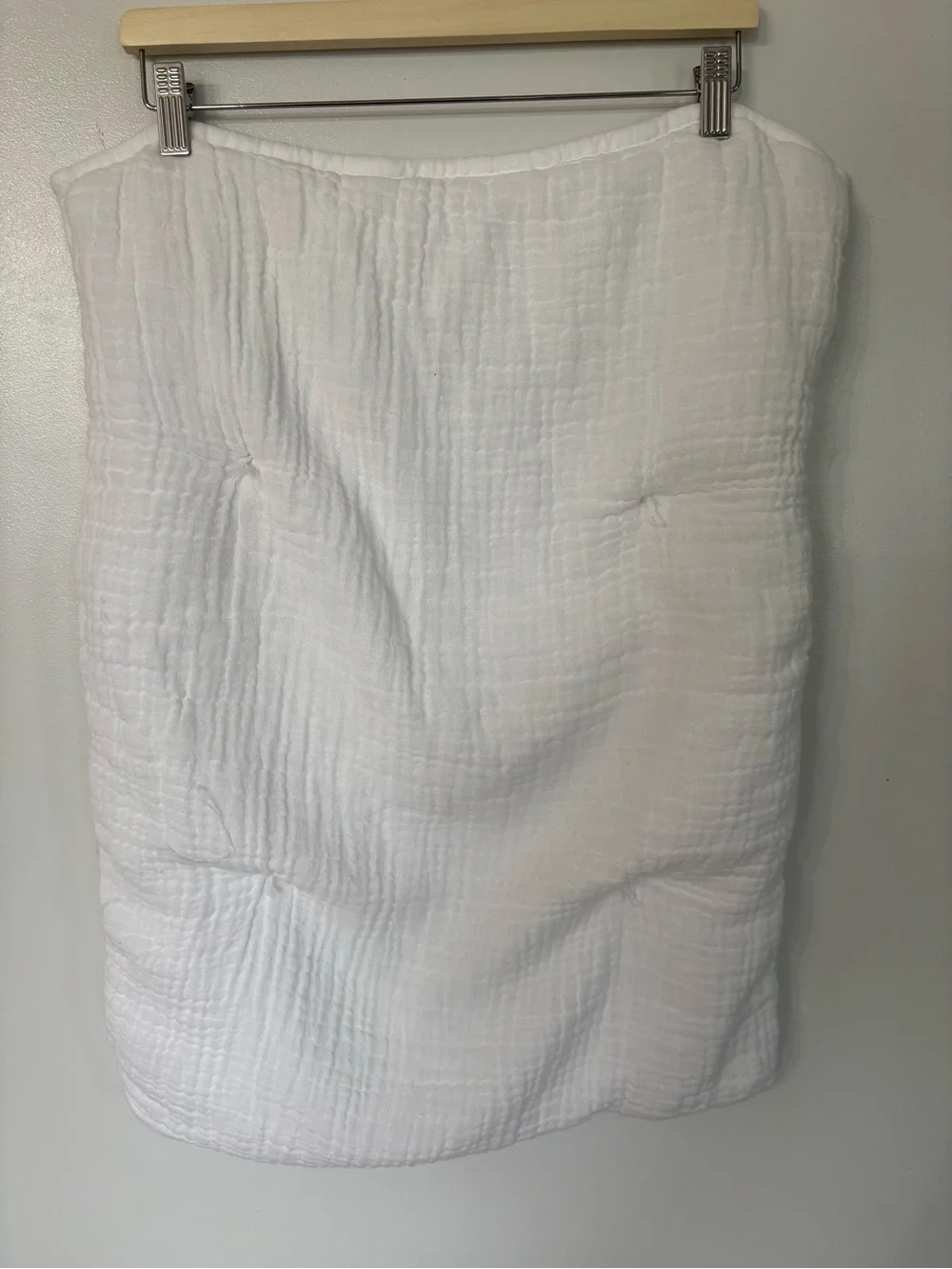 Crate & Barrel 2 crinkle gauze pillowcase covers
